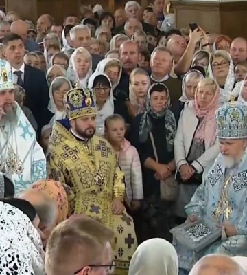 В Свято-Покровському соборі Рівного - храмове свято: службу очолив митрополит ПЦУ Епіфаній