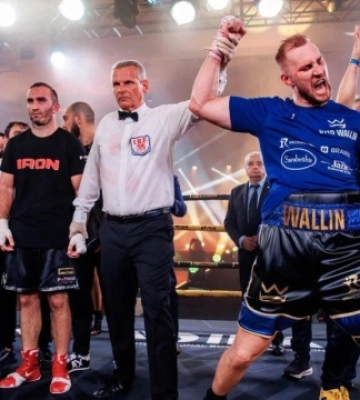 Валлін роздільним рішенням суддів переміг росіянина Гассієва