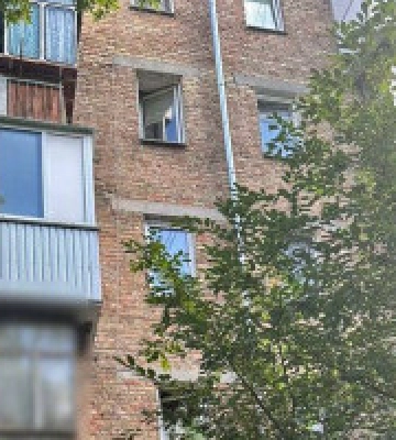 На Київщині із вікна четвертого поверху випав 4-річний хлопчик (подробиці)