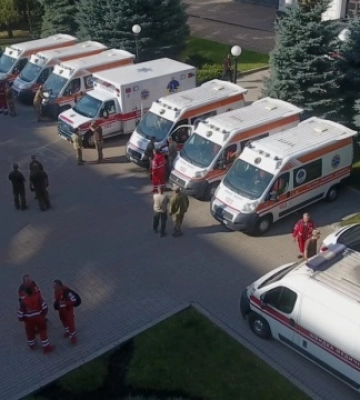 На Дніпропетровщині військовим передали 30 «швидких»