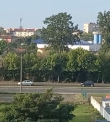 Водії кудись поспішали: у Луцьку не всі долучилися до загальнонаціональної хвилини мовчання. Відео