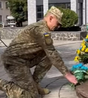У Ковелі рідним трьох загиблих Героїв вручили їхні посмертні державні нагороди (відео)