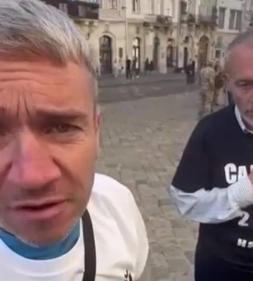 &quot;Запах не решает&quot;: нетрезвые мужчины пришли пикетировать во Львовский горсовет