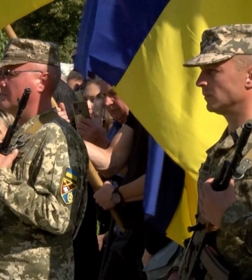 Загинув рятуючи побратима: історія 35-річного Героя Романа Корнійчука (ВІДЕО)