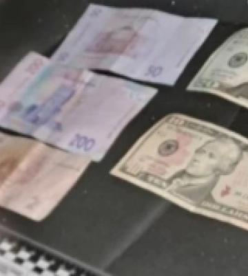 252 гривні та 30 доларів: у Луцьку пʼяний мотоцикліст давав хабара патрульним