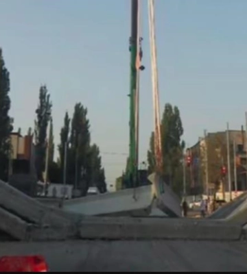 В Киеве из-за обрушения конструкций на путепроводе открыли уголовное производство