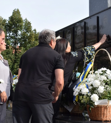 У Берегові відкрили оновлений парк Героїв