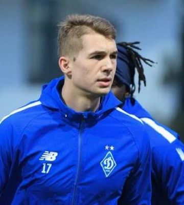 Супруга тренируется с Динамо, но U-19: известно, почему Луческу не подтягивает форварда к основе