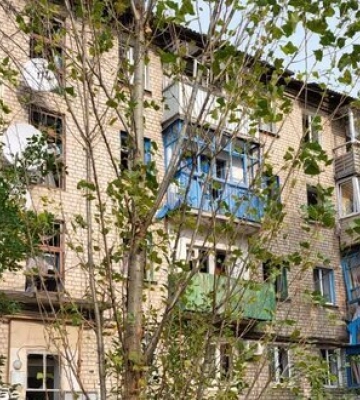Ворог знову ударив по Куп’янську, пошкоджено багатоповерхівки, поранено жінку. ФОТО