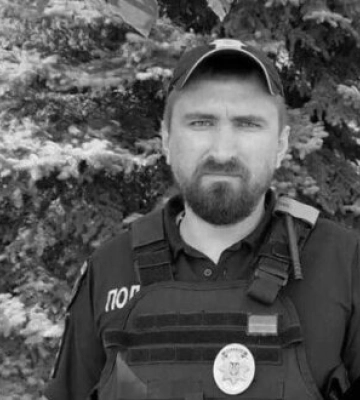 Помер патрульний Віталій Новицький, поранений під час ранкового обстрілу Херсону. ФОТО
