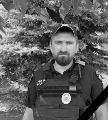 Ракетна атака на Херсон: у лікарні помер один із поранених поліцейських