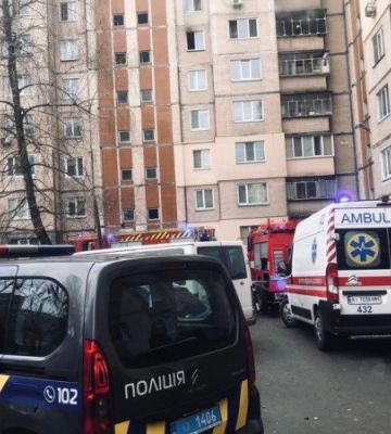 У Києві з 24 поверху впали дівчина і хлопець, вони загинули на місці