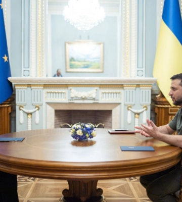 Зеленський обговорив з фон дер Ляєн альтернативні зернові коридори
