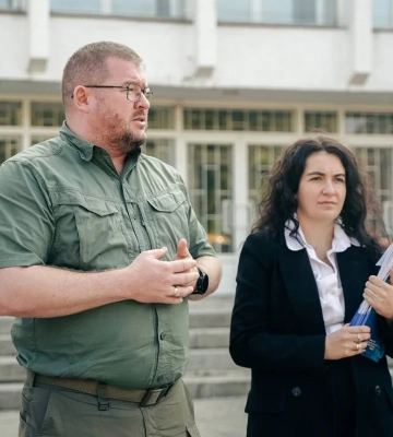 Школам Полтавщини передали ще десять шкільних автобусів