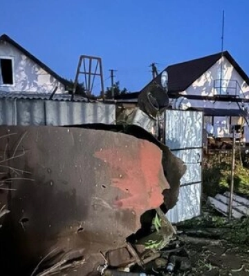 Над Днепропетровщиной сбиты 13 беспилотников и вражеская ракета. В Павлограде попадание в промпредприятие, в Днепре начался пожар в результате падения обломков. ФОТО