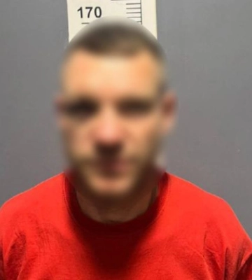 У Києві чоловік побив та задушив пенсіонера, за яким доглядав протягом 10 років. Фото та відео