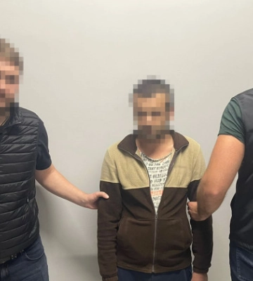 Допомагав окупантам мінувати поля, здавав патріотів і грабував односельчан: на Харківщині викрили російського агента