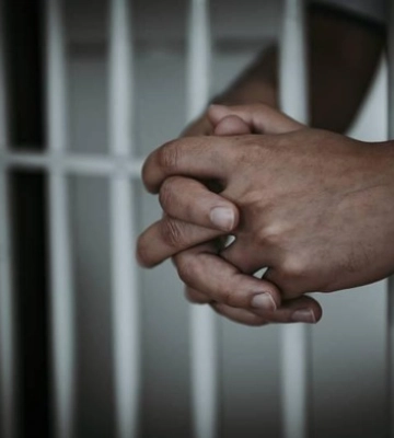 Мешканця Дніпра судитимуть за те, що вбив співмешканку та ґвалтував трьох її синів