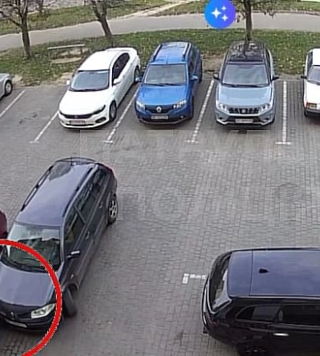 У Луцьку 19-річний водій кілька разів наїхав на припаркований Cadillac, а потім втік