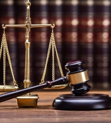 Двох мешканців Львова підозрюють у поширенні комуністичної ідеології