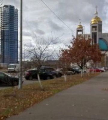 У Києві з 24 поверху житлового будинку випали брат і сестра