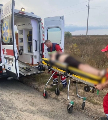 П’яний водій під Києвом з’їхав у кювет та перевернувся (ФОТО)
