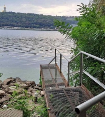 В Києві період з комфортною температурою води у Дніпрі тривав рекордні 119 днів