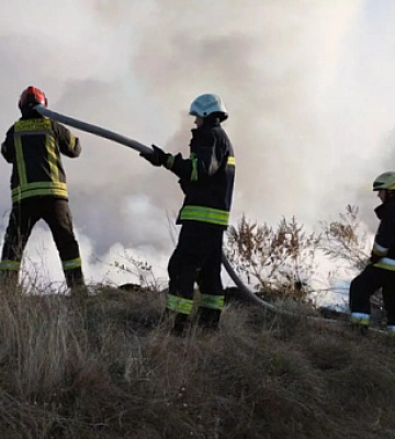 Впродовж доби надзвичайники Дніпропетровщини ліквідували 50 пожеж в екосистемах