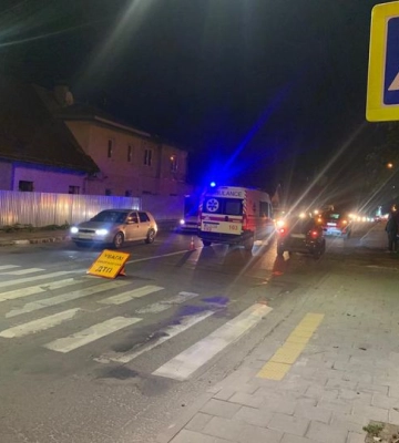 У Львові на вул. Шевченка швидка збила 13-річного школяра