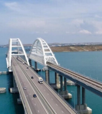 Окупанти посилили охорону Кримського мосту, - речник ВМС Плетенчук