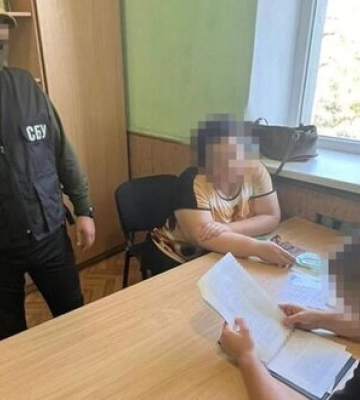 Підтримала рашистів під час окупації та виконувала вказівки зрадника Сальдо: СБУ викрила жительку Херсонщини
