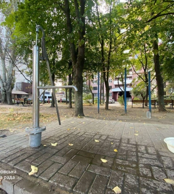 З водою навіть під час відключень – у Дніпрі на правобережжі міста встановлені 42 колонки та 86 бочок