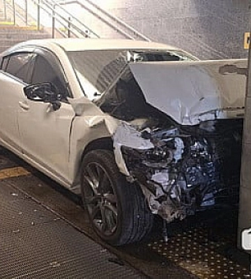 В Кривом Роге водитель, въехавший на автомобиле в подземку, скончался в больнице
