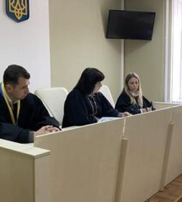 Справу щодо поновлення секретаря Полтавської міськради знову відклали
