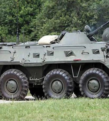 Харківські прикордонники знищили російський БТР на Луганщині (відео)