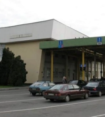 Закарпатська митниця назвала фейком заяви про махінації на пункті пропуску «Тиса»