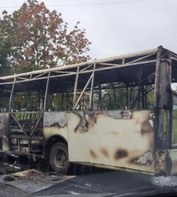 У Львові спалахнув автобус, який перевозив пасажирів (ВІДЕО)