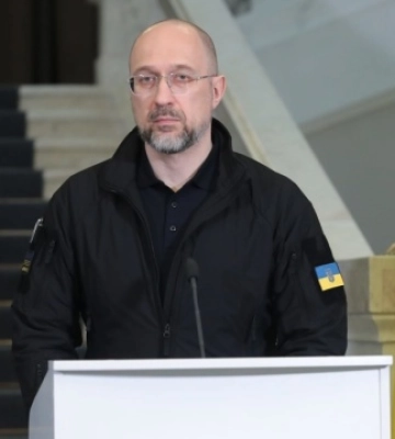 «Неможливо описати словами цей жах». Шмигаль відреагував на удар по продуктовому магазину у Харківській області