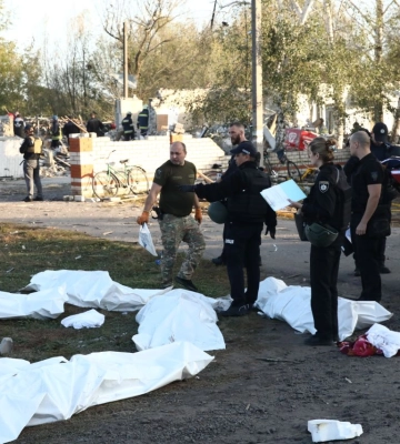 РФ ударила по селу Гроза: что известно о трагедии, в которой погибли более 50 человек (видео)