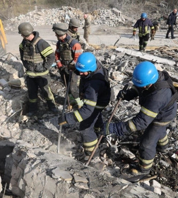 У Харкові після обстрілу під завалами може бути дитина - мер