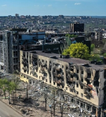 &quot;Я ховаюсь від війни&quot;: діти окупованого Маріуполя писали послання на стінах