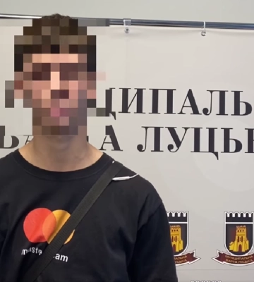 Ранкова ДТП у Луцьку: момент потрапив на камери спостереження (ВІДЕО)