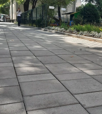 Судитимуть власника будівельної компанії, яка ремонтувала тротуари у Рівному