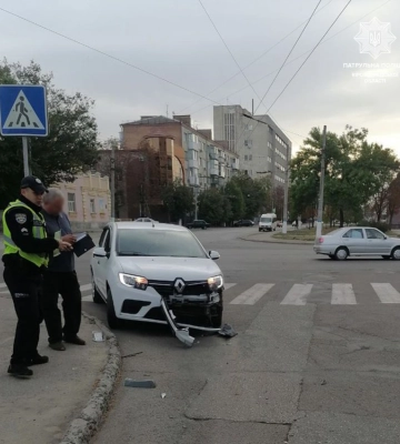 У Кропивницькому легковик зіштовхнувся з маршруткою