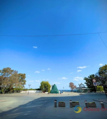 В Одессе разрешили гулять по Приморскому бульвару