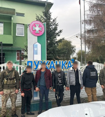 На Закарпатті затримали 13-х чоловіків, які намагалися незаконно перетнути кордон з Угорщиною та Румунією