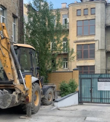 Пам'ятка на Рейтарській у Києві: суд арештував комплекс споруд і заборонив будівельні роботи