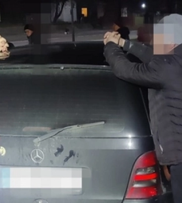 До 3500 доларів за виїзд ухилянта за кордон: на Волині судять членів організованої групи (Фото)