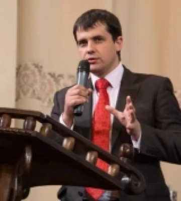 Стало відомо, як покарали директора волинського фонду, який переправив за кордон понад 200 чоловіків