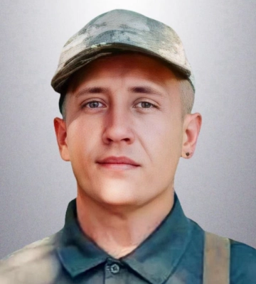 З бійцем 214-го окремого спецбатальйону OPFOR Олегом Бохенеком прощається рідний Львів